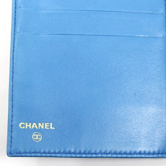 CHANEL Blue Caviar Leather Logo Wallet - Picture 9 of 12